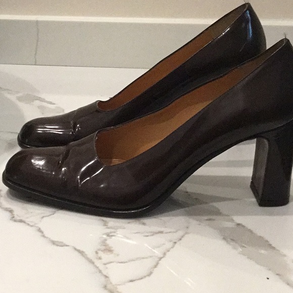 Ann Taylor squared toe patent pumps, size 10M - Picture 2 of 4